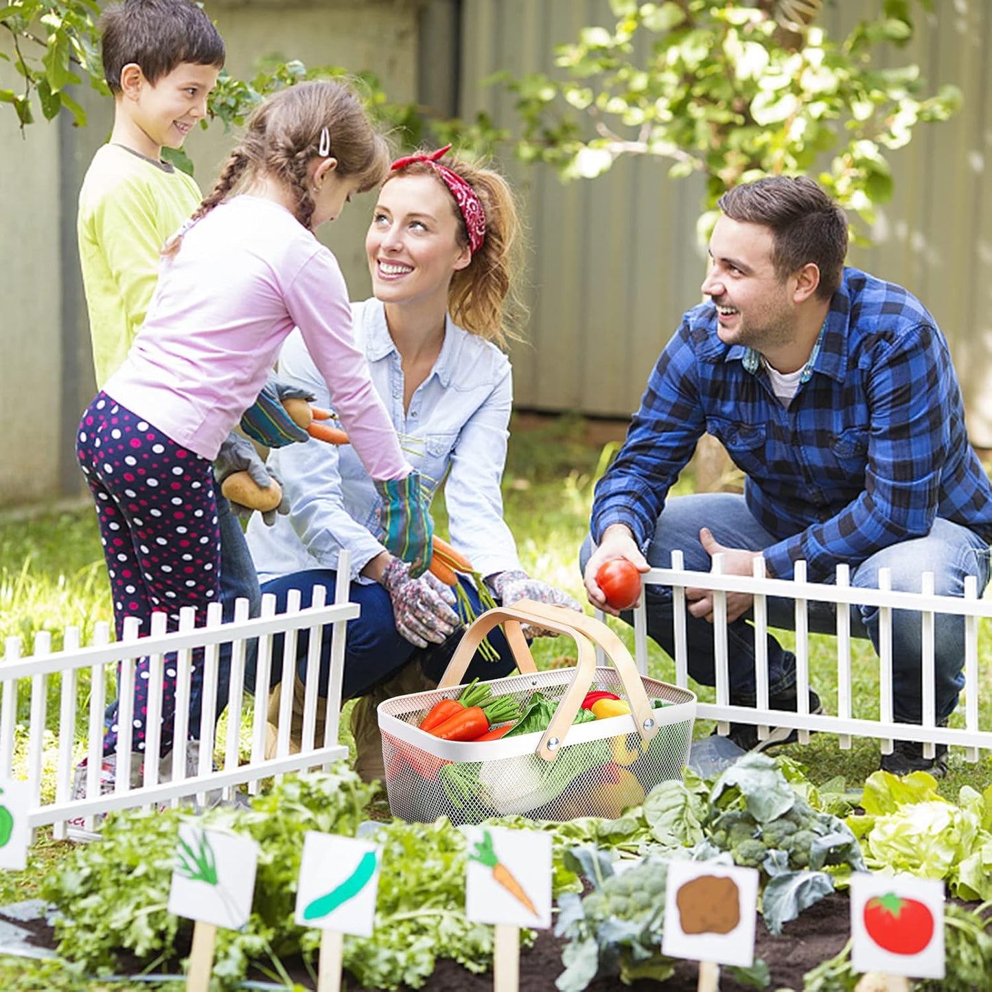 ZEAYEA Mesh Storage Basket with Handle, Garden Harvest Basket, Mesh Fruit Basket Bin for Gathering Vegetables, Multi-functional Metal Wire Basket for Kitchen Garden Picnic Cabinet, White