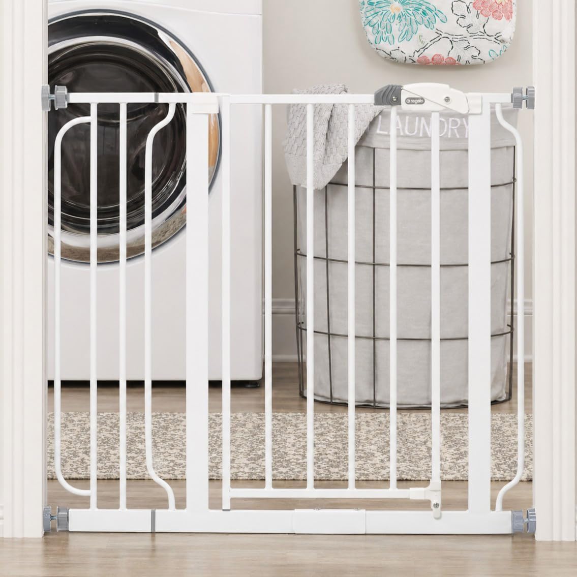 Regalo Easy Step 38.5-Inch (97.75cm) Extra Wide Baby Gate, Award Winning Brand, Includes 6-Inch (15.25cm) Extension Kit, 4 Pack Pressure Mount Kit and 4 Pack Wall Mount Kit
