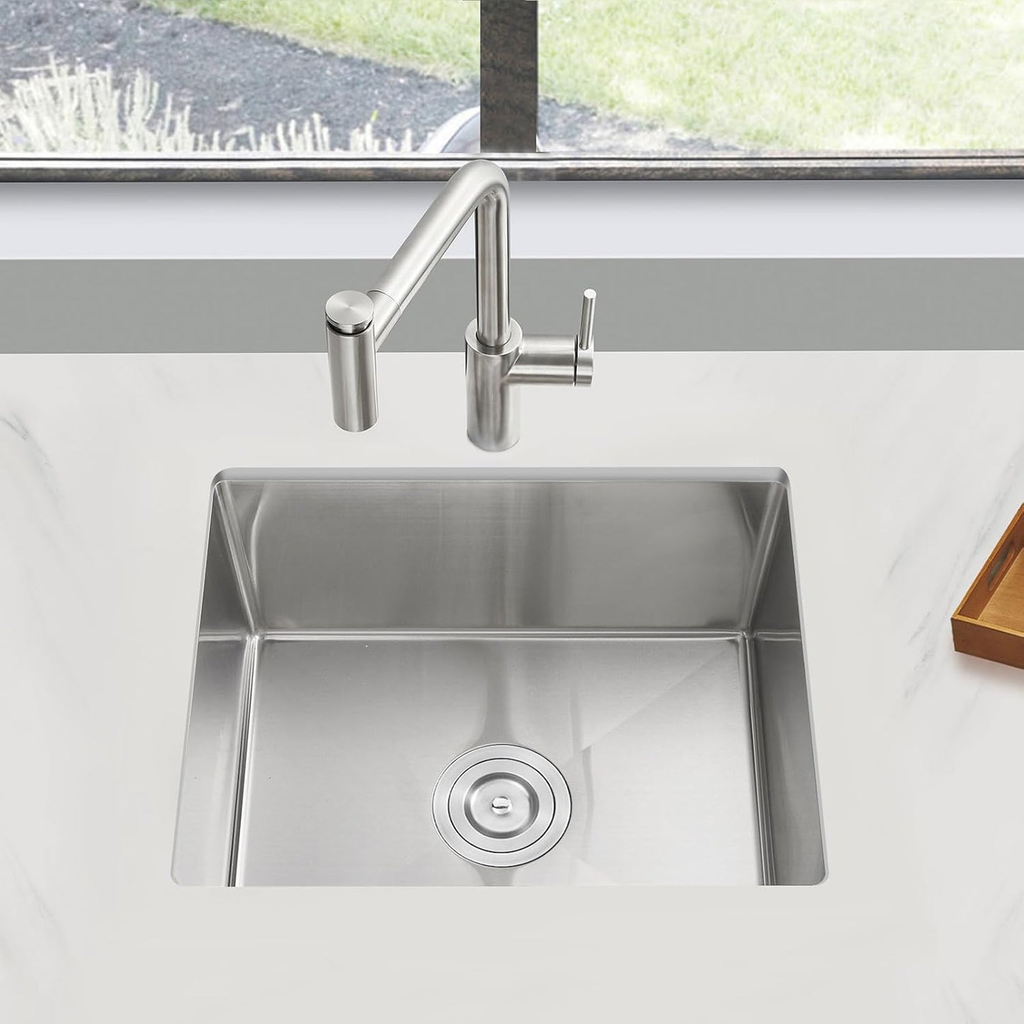MENATT 20-inch Undermount Kitchen Sink, SUS304 Stainless Steel Handmade Single Bowl Kitchen Sink with Sink Strainer (Brushed), 20"x16"x9"