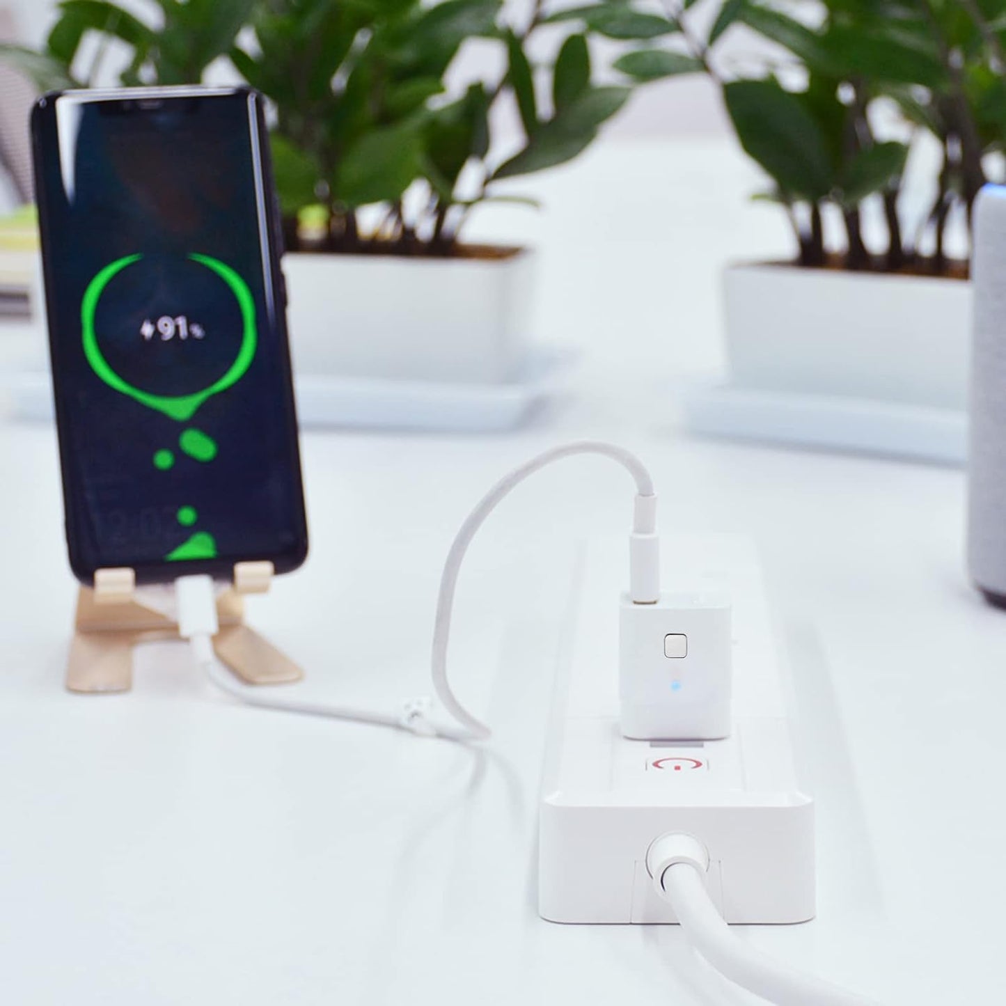Purilite Select Smart USB Adapter – App-Controlled, Voice-Activated, Pocket-Sized Power Management