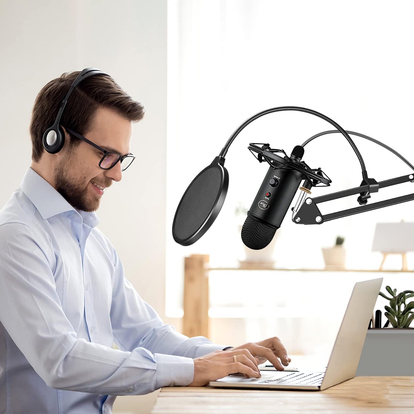 Microphone Arm,Aokeo AK-35 Microphone Desk Stand-Microphone Suspension Boom Scissor Arm Stand For Blue Yeti,Blue Snowball iCE,QuadCast,Elgato