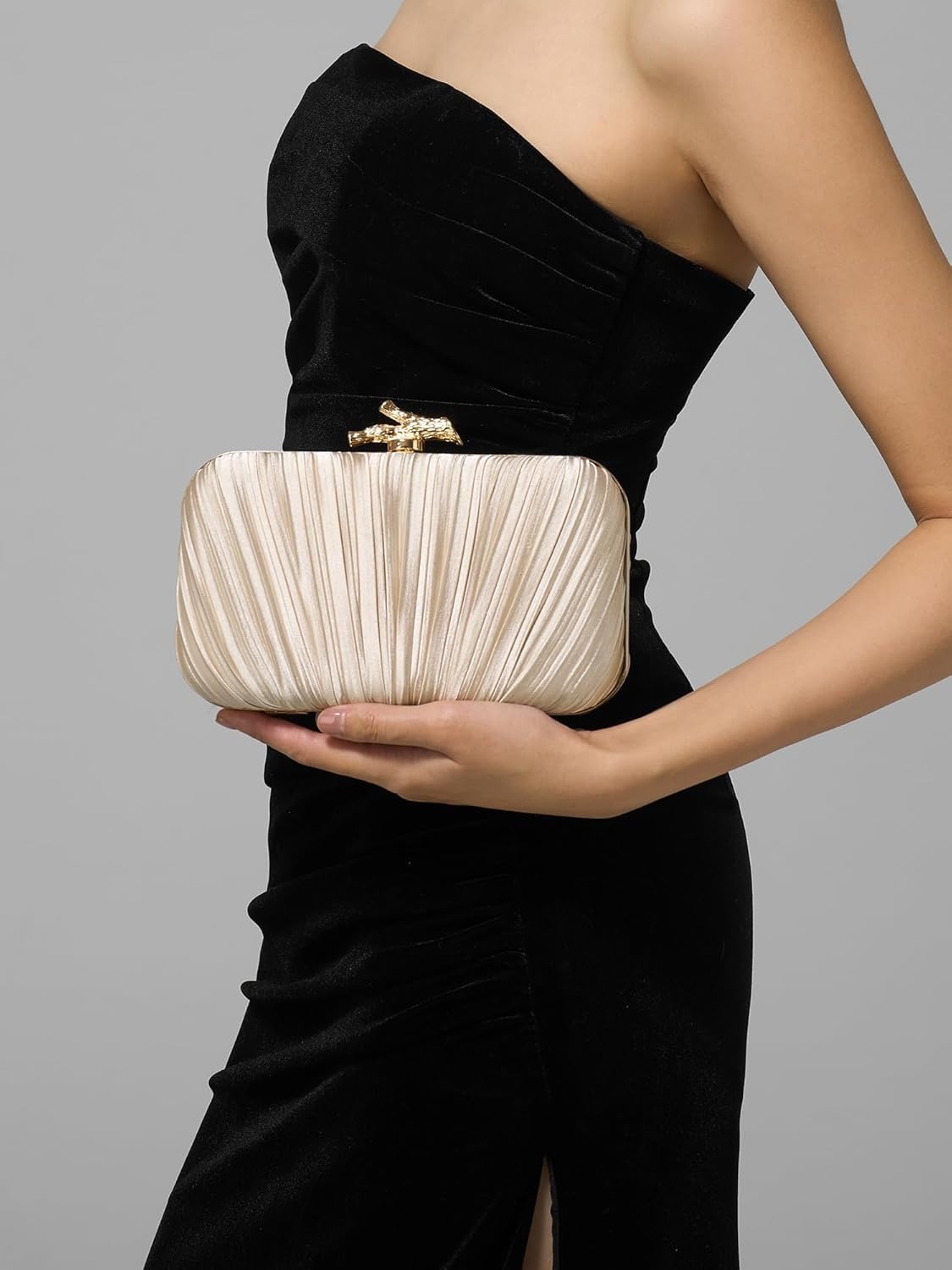 Clutch Purses for Women Evening Bag Pleated Clutch Bag with Chain Party Purses Handbag for Cocktail/Prom/Party/Wedding/Formal