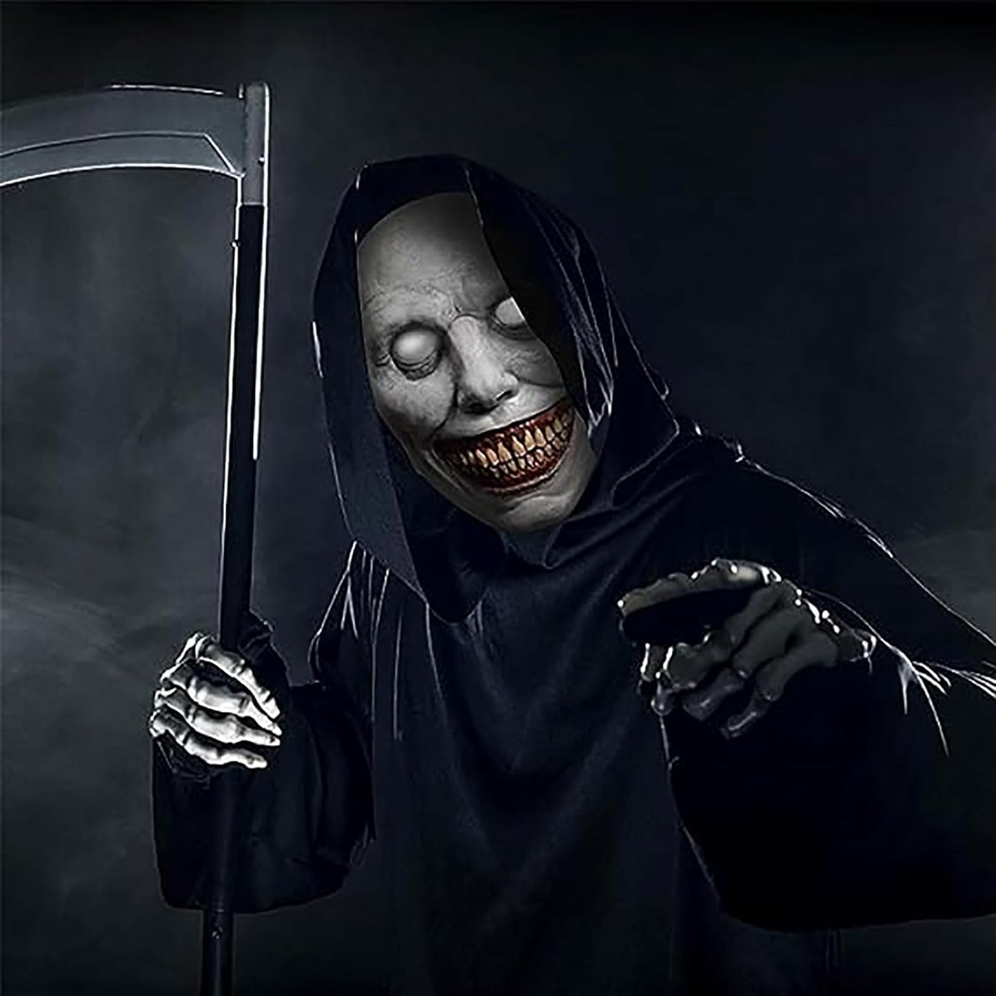 QCCX Halloween Masks for Adult, Scary Smiling Demons Mask, Halloween Zombie Mask, Scream Halloween Cosplay Masks