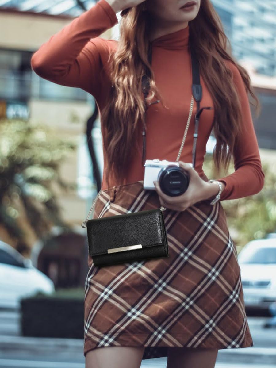 AFKOMST Small Clutch Purses for Women Summer Crossbody Bags and Straw Wristlet Handbags with Chain Strap