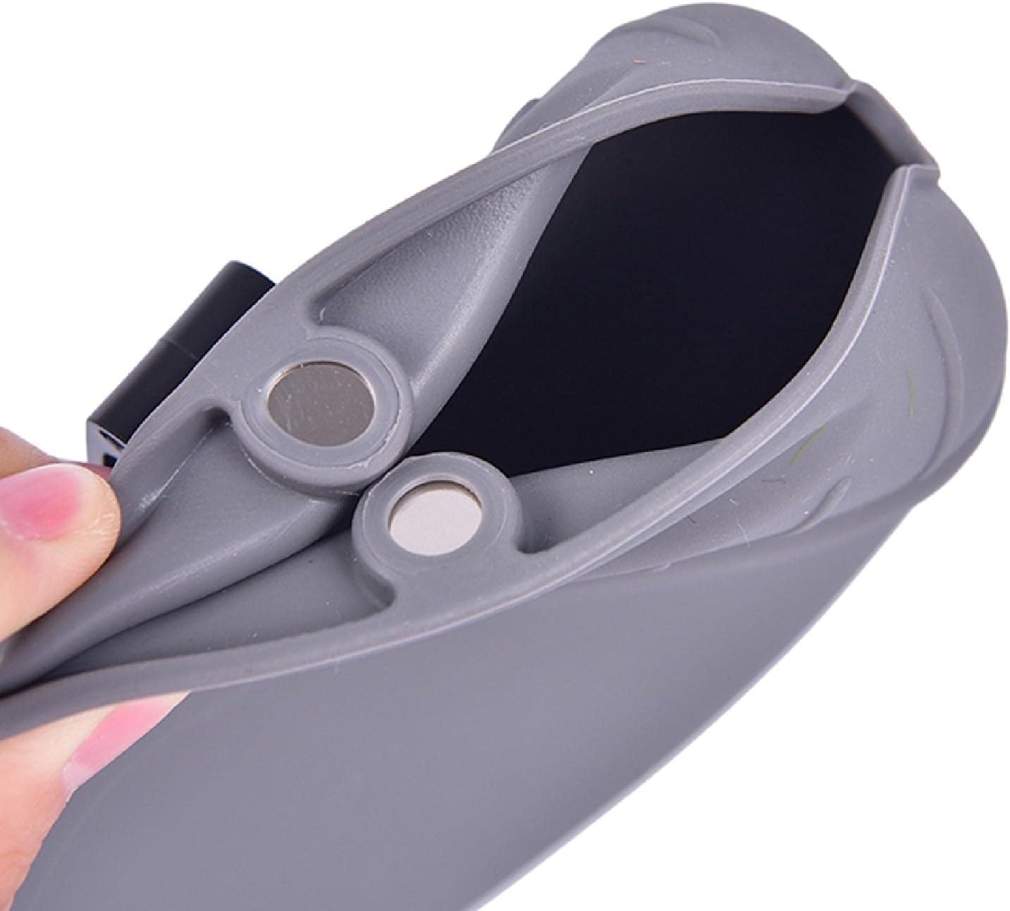 SEIWEI Dog Treat Pouch for Training Silicone, Magnetic Closure Opening Portable Dog Treat Bag for Outdoor Dog Snack 3PCS Gray