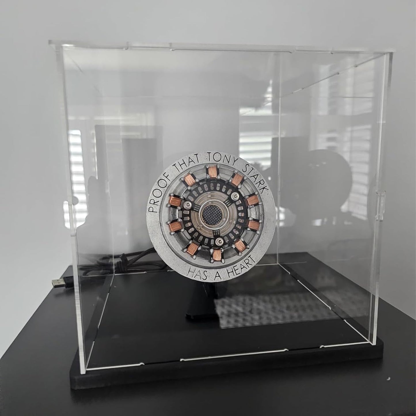 Thickened Clear Acrylic Display Case for Lego 10330 43268 76450 42170 10295 10353 Collectibles, Transparent Box Dustproof Protection with Wood-Plastic Base & String Light, Black Inside 40x20x20cm