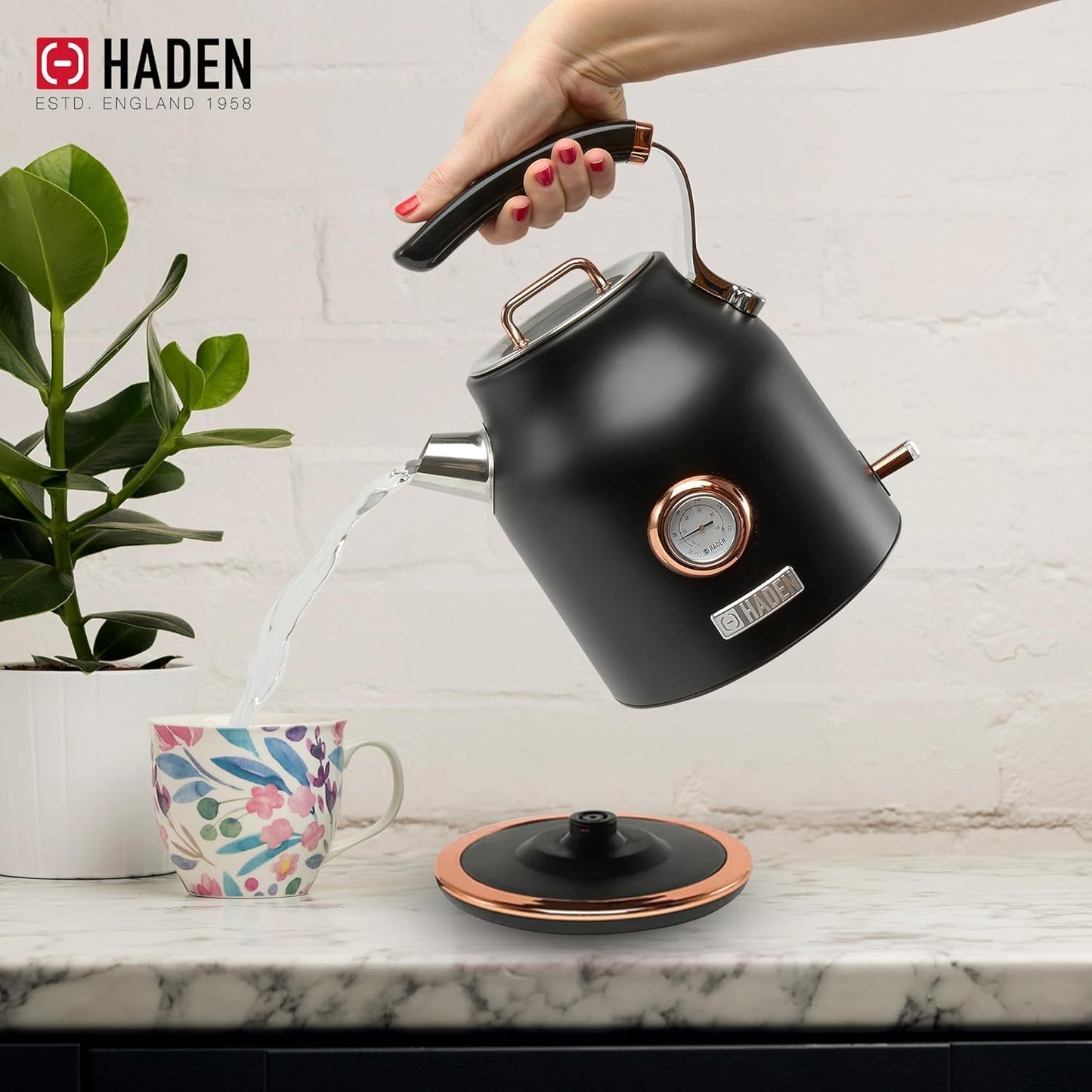 Haden Dorset 75070 Retro Stainless Steel Tea Kettle, 1500W Hot Water Kettle Electric Kettles for Boiling Water, 1.7L Black/Copper Electric Tea Kettles Automatic Shut Off, Boil-Dry Protection Tea Pots