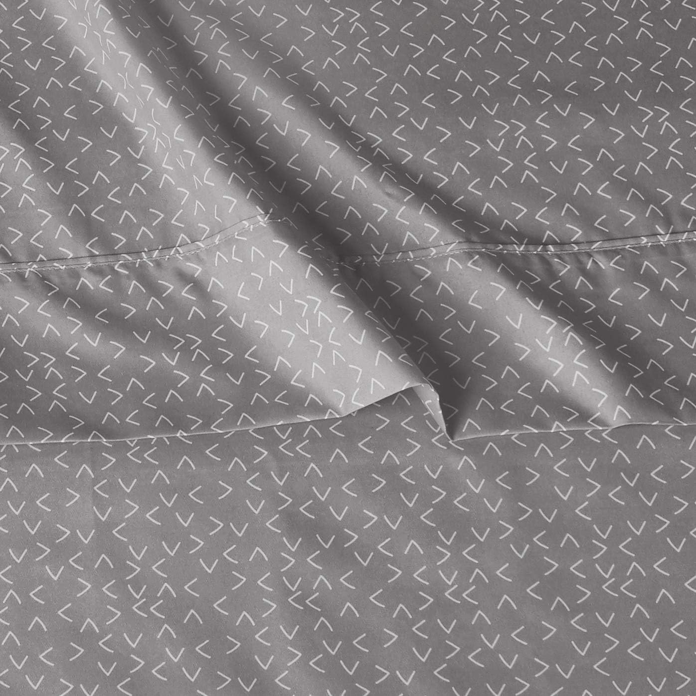 Amazon Basics Lightweight, Breathable Microfiber 4-Piece Bed Sheet Set with 14-Inch Deep Pockets, Full, Blush Pink, Solid