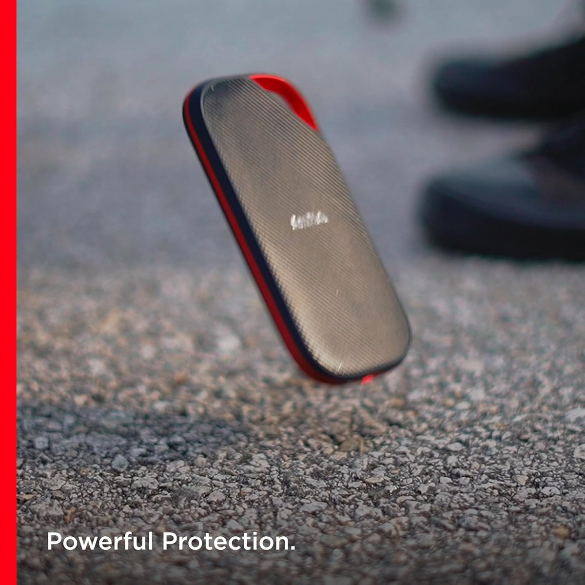 4TB SanDisk Extreme PRO Portable SSD with USB4, Up to 3800 MB/s Read and 3700MB/s Write, USB-C, USB 3.2, Backwards Compatible, IP65 Water and Dust Resistance - SDSSDE82-4T00-G25 - PuriLite
