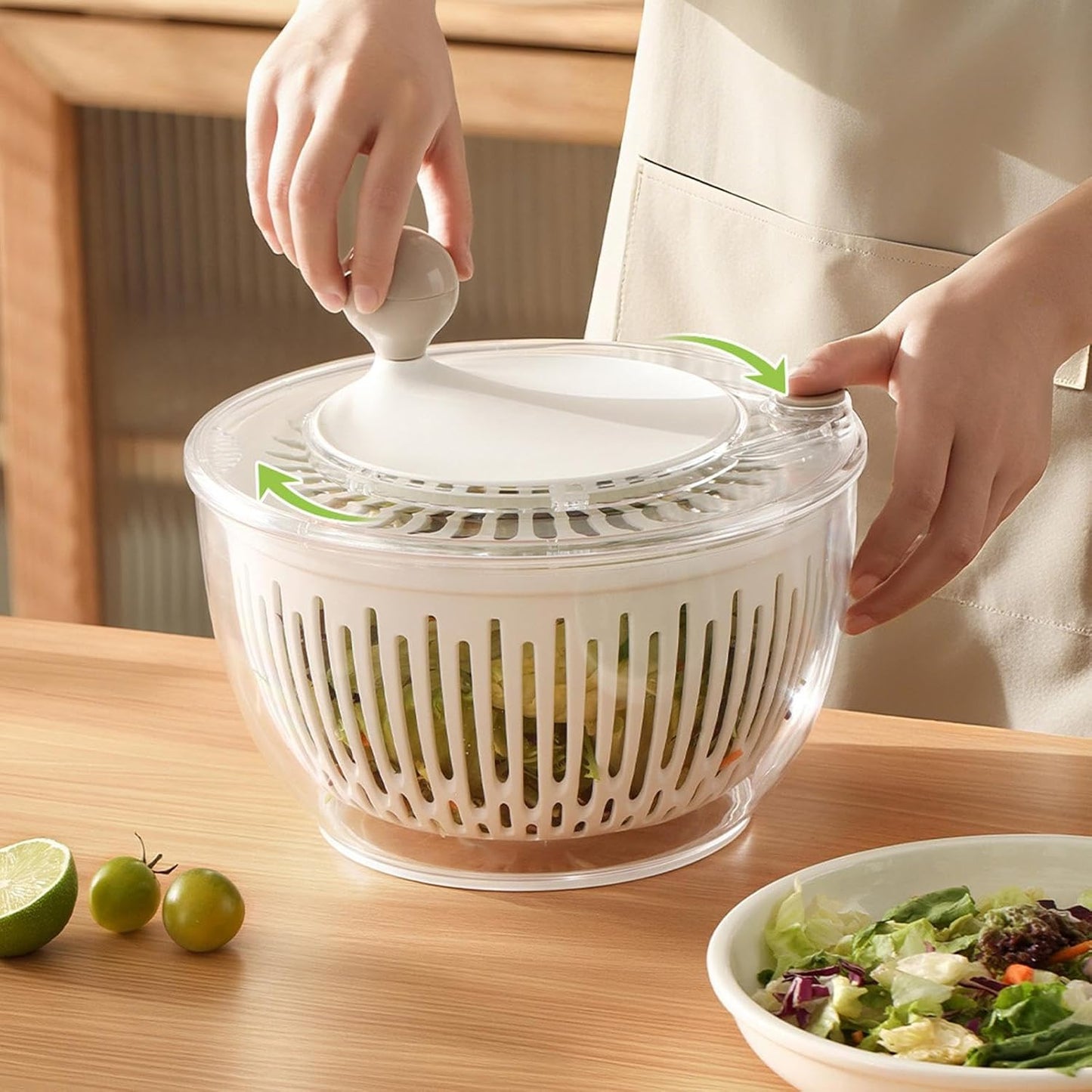 Salad Spinner,Lettuce Dryer 4.5L - Container with Non-Slip Base Bowl Strainer Storage for Kitchen Fruit Vegetable Refrigerator
