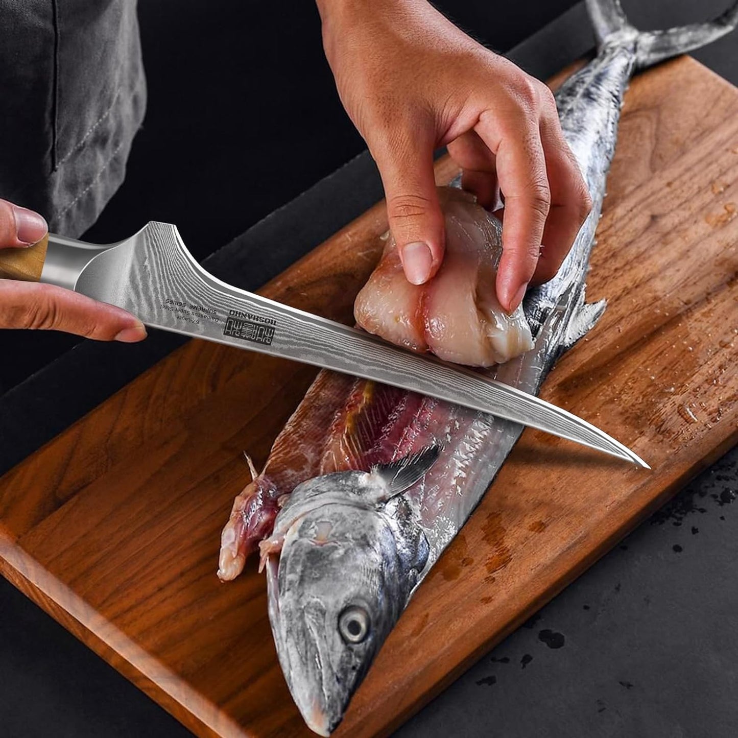 HOSHANHO Damascus Fillet Knife 7 Inch, Professional VG-10 Super Steel Boning Knife, Ultra Sharp Fish Knife with Ergonomic Handle