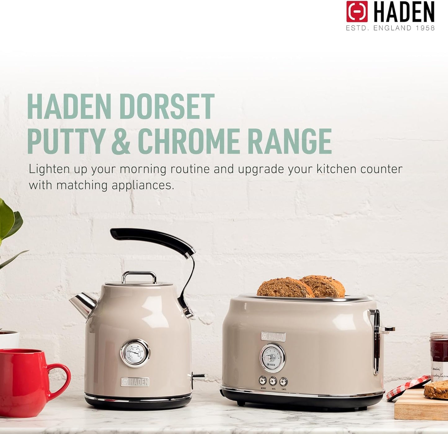 Haden Dorset 75083 Stainless Steel 1500W Retro Toaster 4 Slice Wide Slot w/Removable Crumb Tray and Settings, Black/Copper Toasters w/Adjustable Browning Control, Smart Toaster