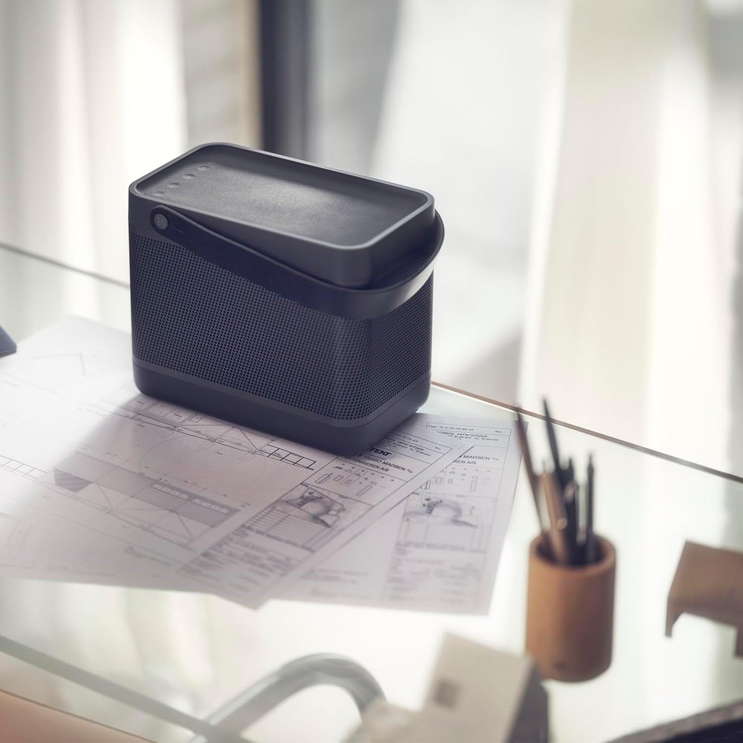 Bang & Olufsen Beolit 20 Powerful Portable Wireless Bluetooth Speaker, Grey Mist