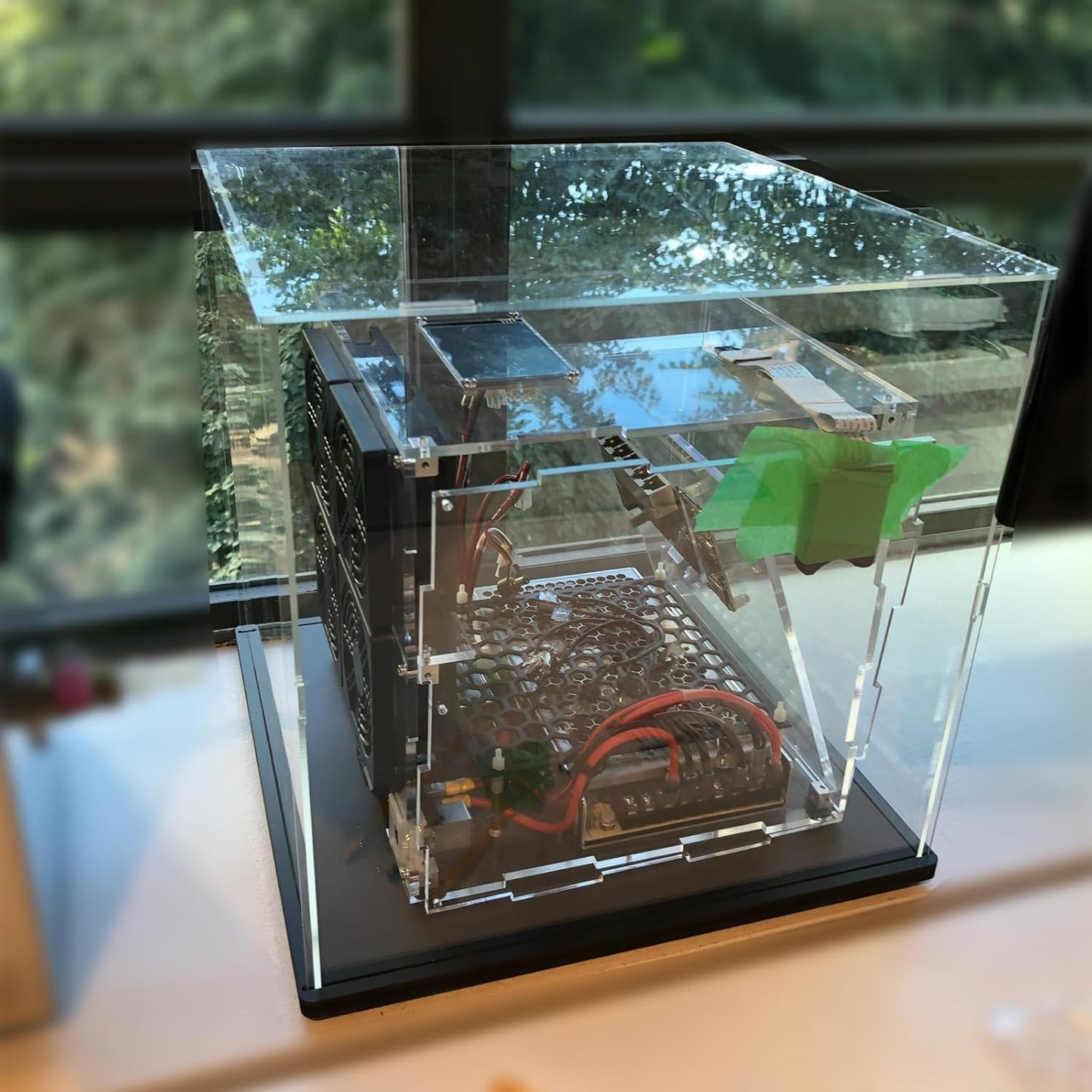 Thickened Clear Acrylic Display Case for Lego 10330 43268 76450 42170 10295 10353 Collectibles, Transparent Box Dustproof Protection with Wood-Plastic Base & String Light, Black Inside 40x20x20cm