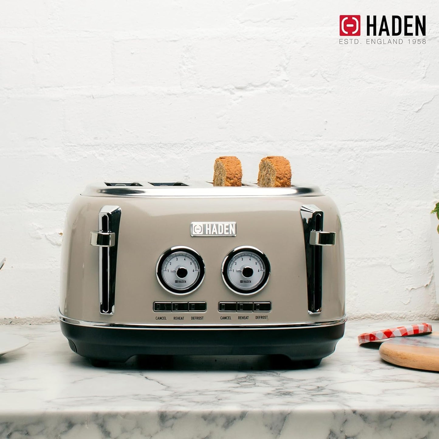 Haden Dorset 75083 Stainless Steel 1500W Retro Toaster 4 Slice Wide Slot w/Removable Crumb Tray and Settings, Black/Copper Toasters w/Adjustable Browning Control, Smart Toaster