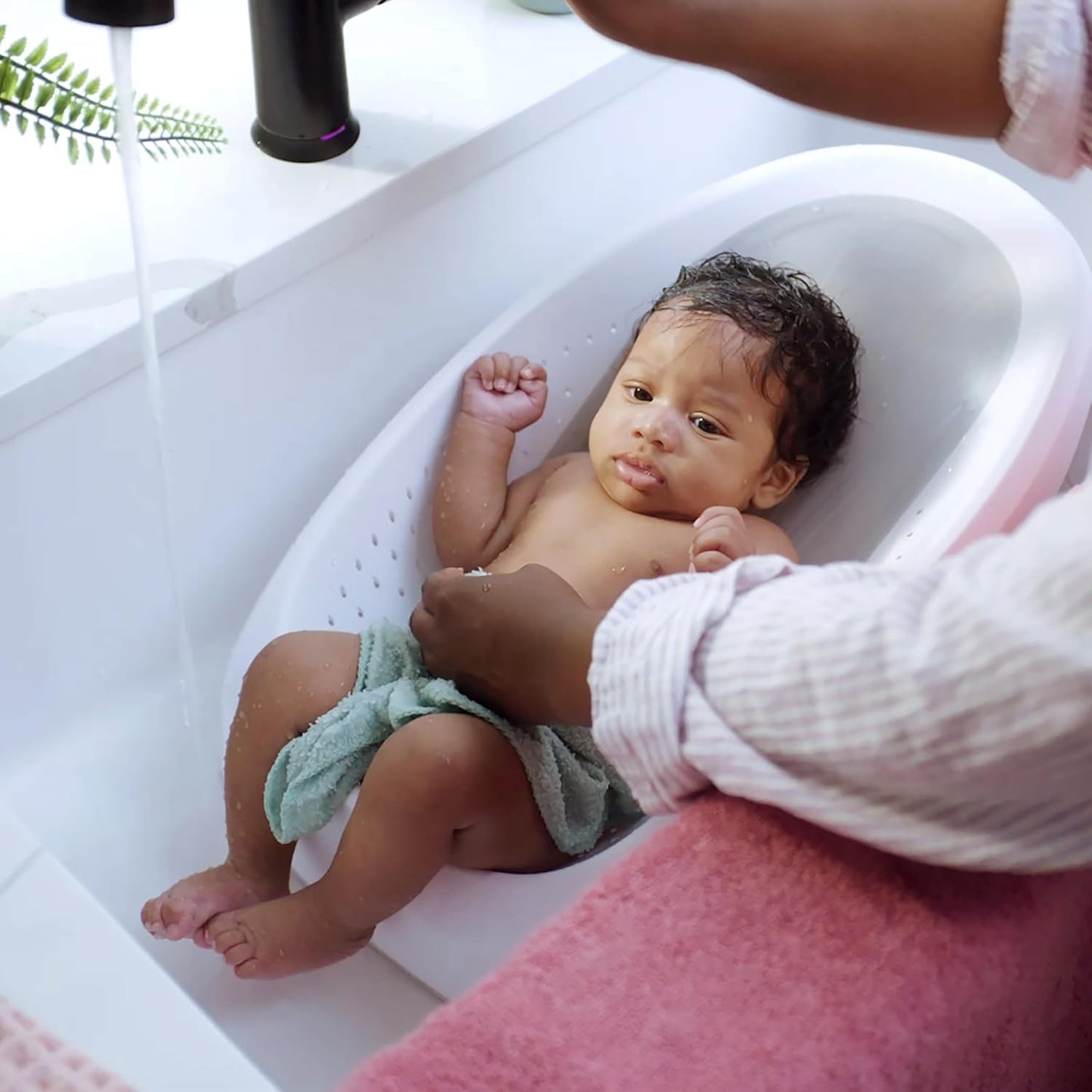 Ingenuity: ity by Ingenuity Easy Rinse Bather, 0-6 Months, Up to 20 lbs