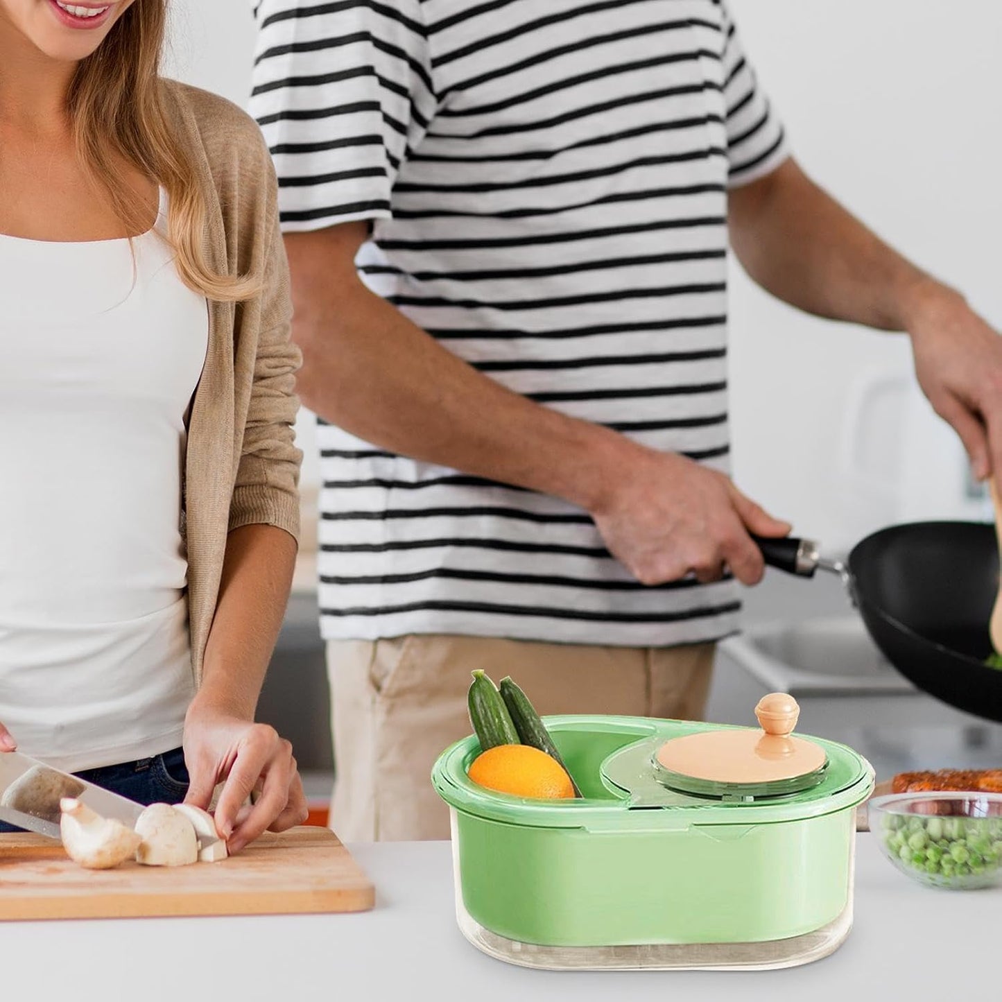 Fruit Cleaner Bowl - Portable Rotating Salad Spinner and Dryer,Salad Cleaner, Kitchen Strainer Drainer Basket, Food Wash Bowl, Manual Lettuce Washer