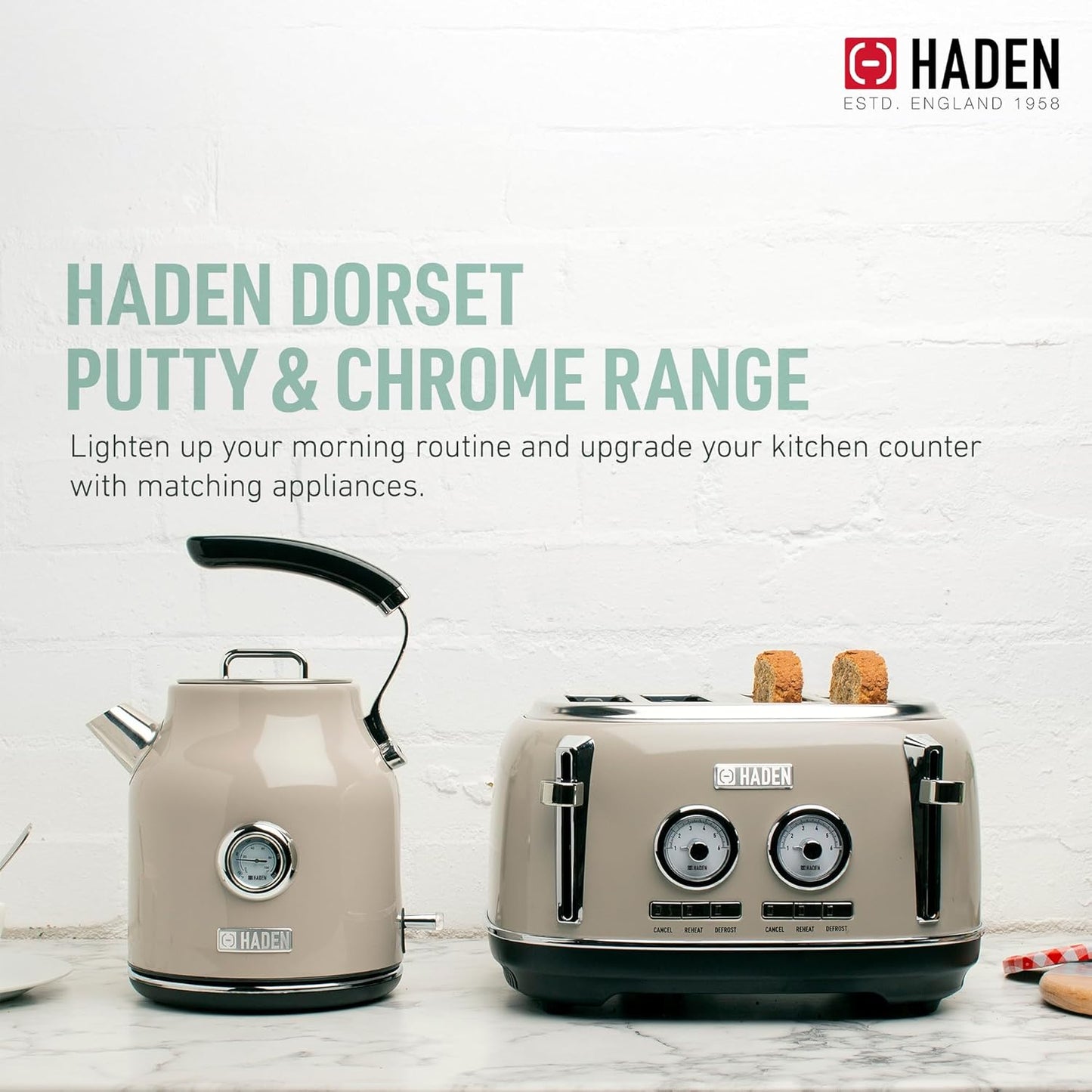 Haden Dorset 75083 Stainless Steel 1500W Retro Toaster 4 Slice Wide Slot w/Removable Crumb Tray and Settings, Black/Copper Toasters w/Adjustable Browning Control, Smart Toaster