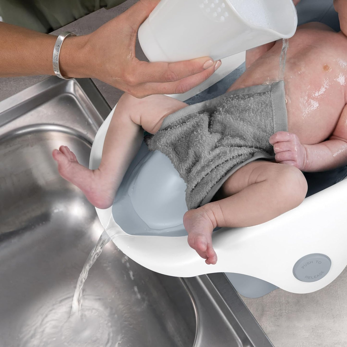 Summer Infant Clean Rinse Baby Bather, Gray