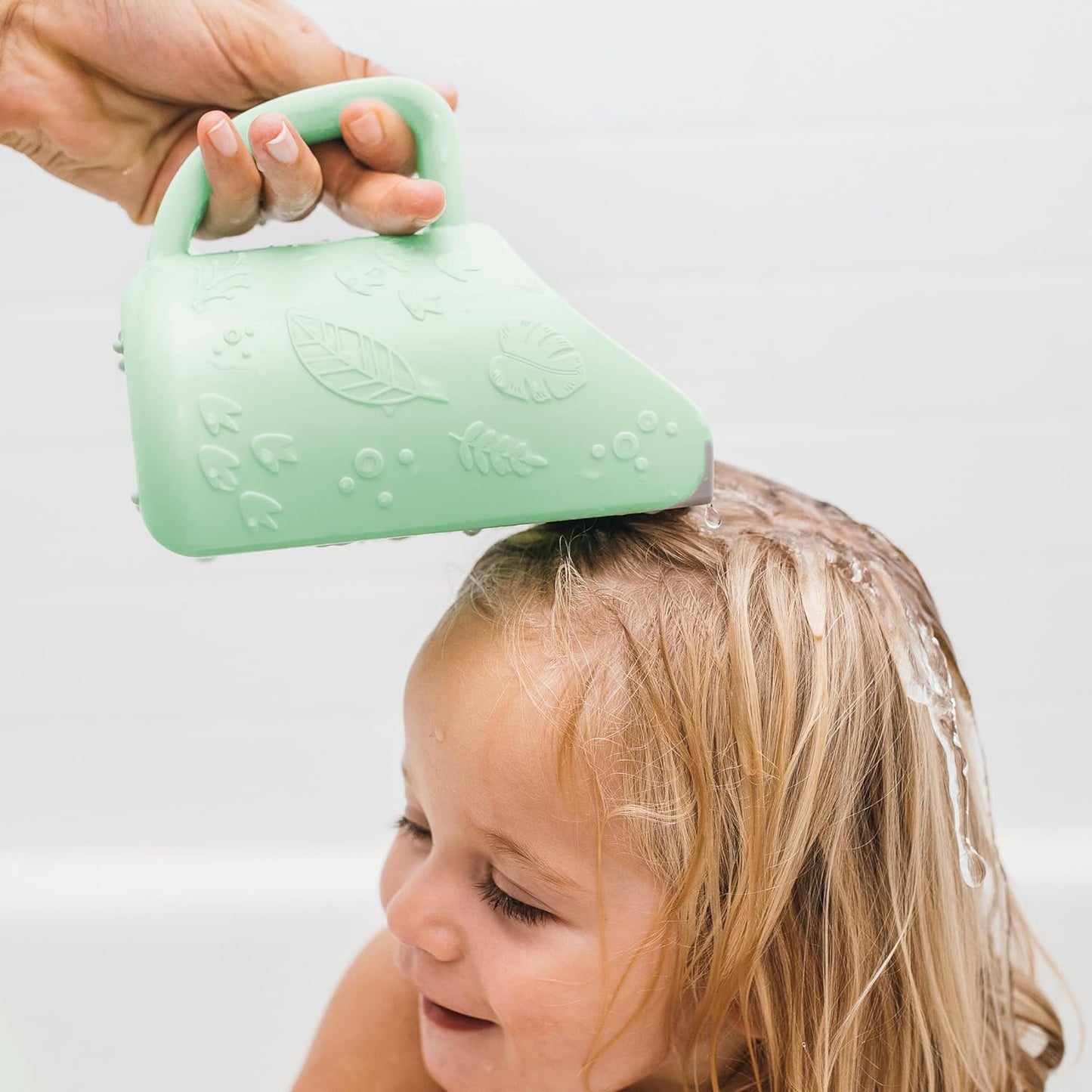 Dr. Brown's CleanUp Dino-Pour Bath Rinse Cup, 0m+, BPA Free, Certified Plastic Neutral