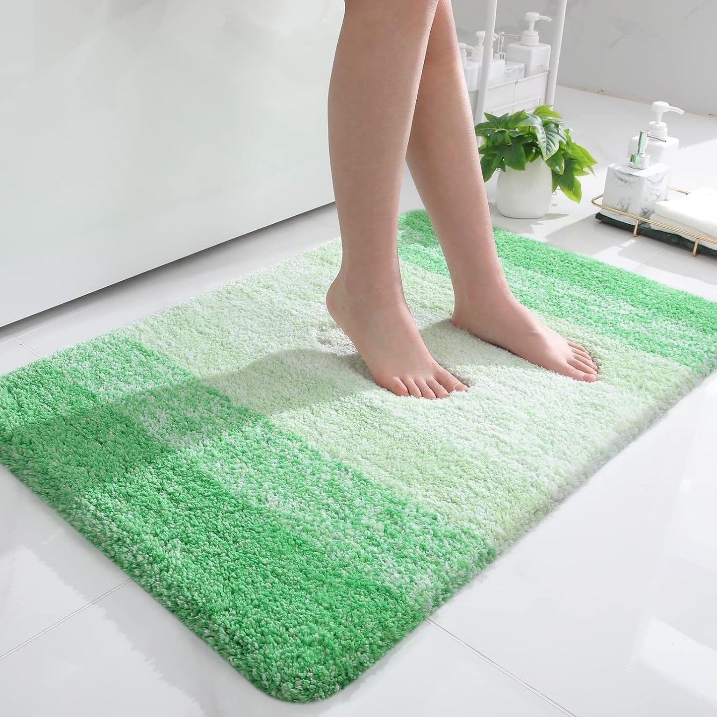OLANLY Luxury Microfiber Bath Mat, Extra Soft and Absorbent Bathroom Mat, Non-Slip Plush Shaggy Bathroom Rug, Machine Wash Dry, Bath Rugs for Bathroom Floor, Tub and Shower, 16x24, Grey