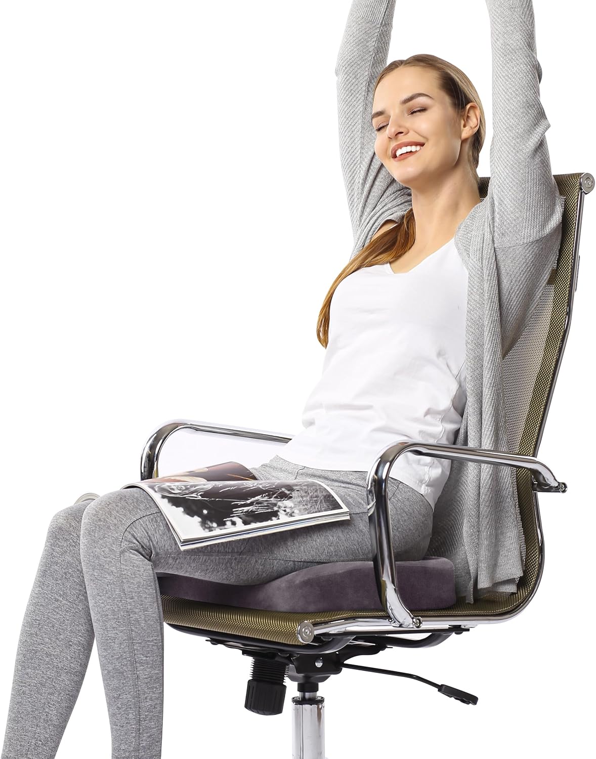 Everlasting Comfort Memory Foam Seat Cushion - Office Chair Cushion for Work, Travel, Car Support Pillow for Driving - Portable Seat for Chairs and Desks - Coussin Chaise - Black