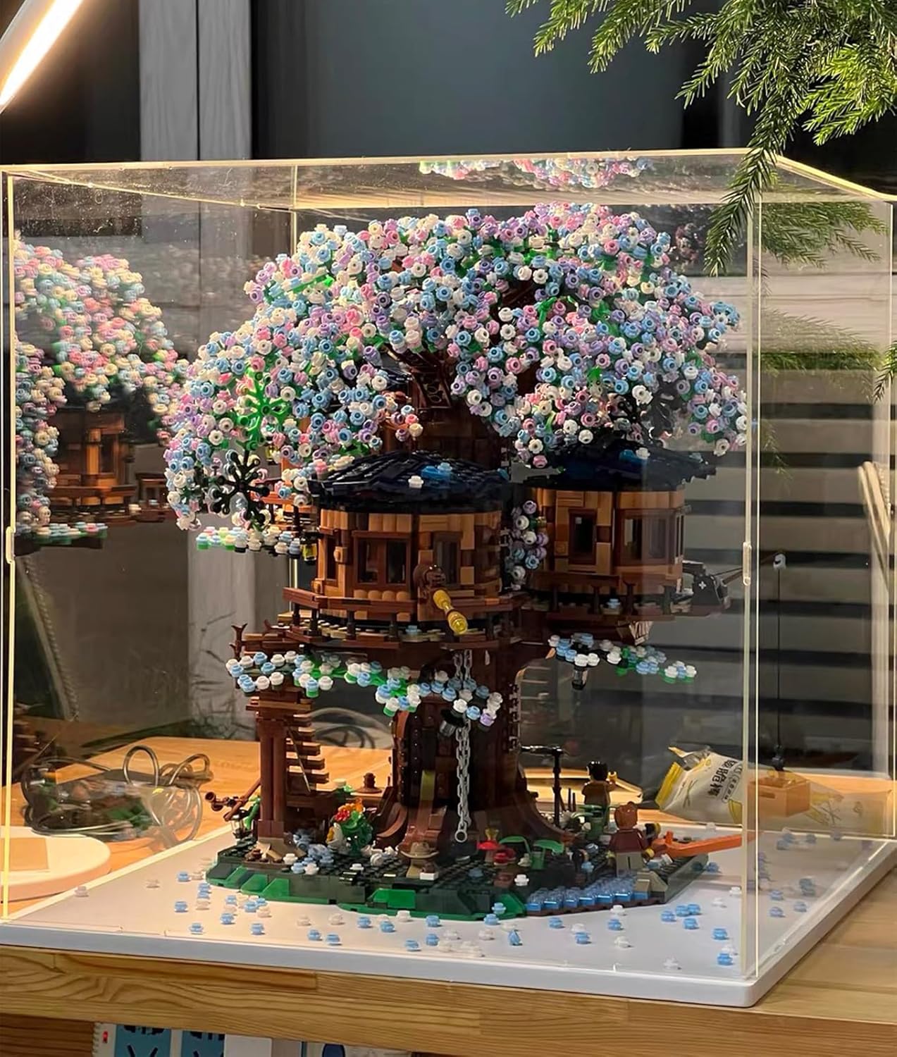 Thickened Clear Acrylic Display Case for Lego 10330 43268 76450 42170 10295 10353 Collectibles, Transparent Box Dustproof Protection with Wood-Plastic Base & String Light, Black Inside 40x20x20cm