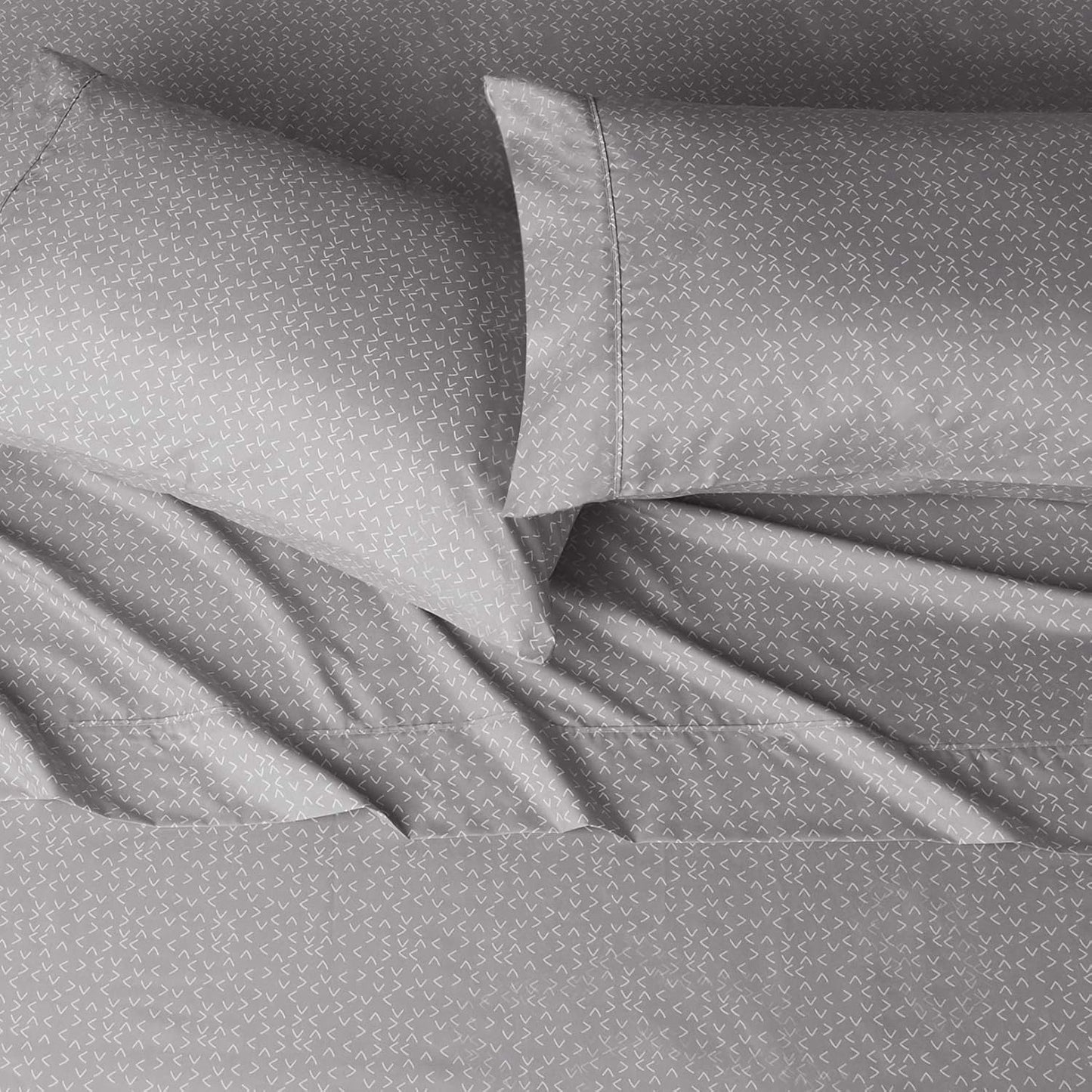 Amazon Basics Lightweight, Breathable Microfiber 4-Piece Bed Sheet Set with 14-Inch Deep Pockets, Full, Blush Pink, Solid