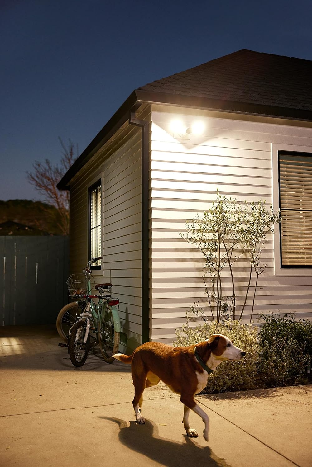 Google Nest Security Cam (Wired) - 2nd Generation - Snow