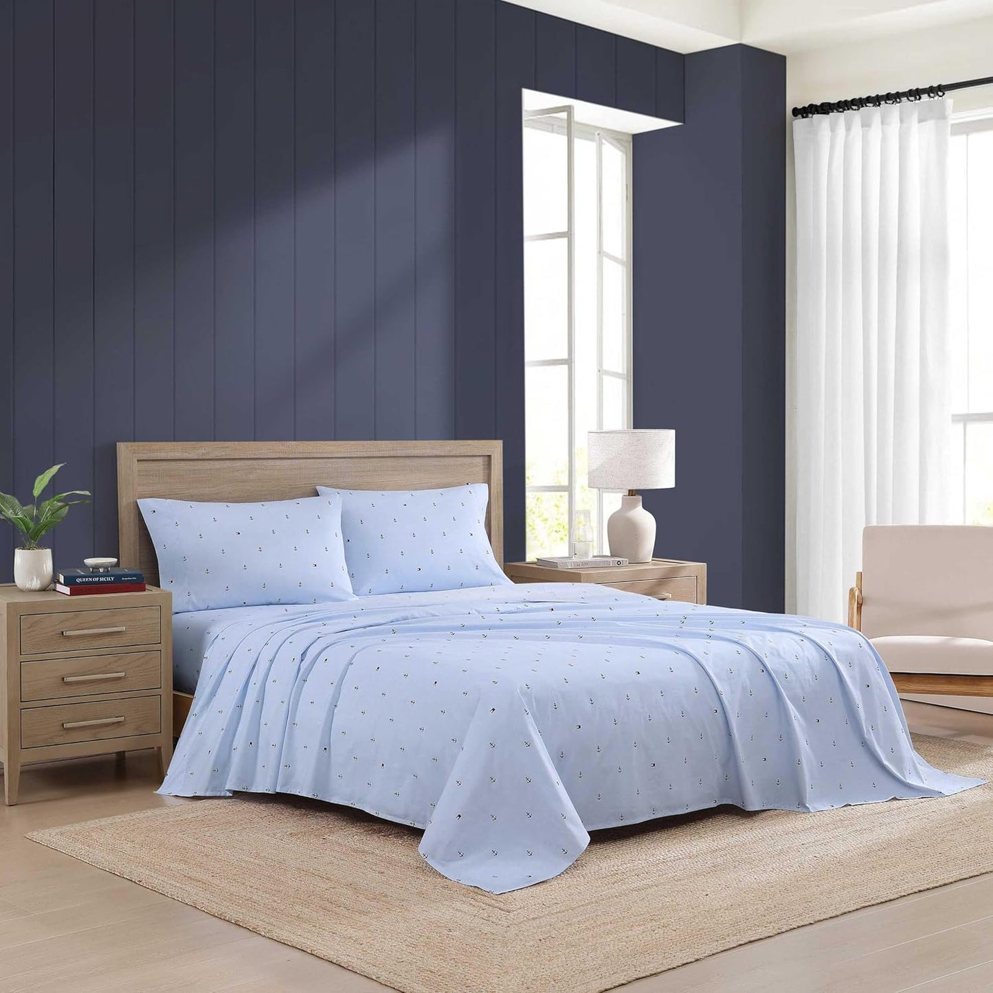 Tommy Hilfiger - Queen Bed Sheets, Crisp & Cool Cotton Percale Bedding with Matching Pillowcases, Lightweight Bed Set, Oeko-Tex Certified (Anchor and Flag Light Blue)