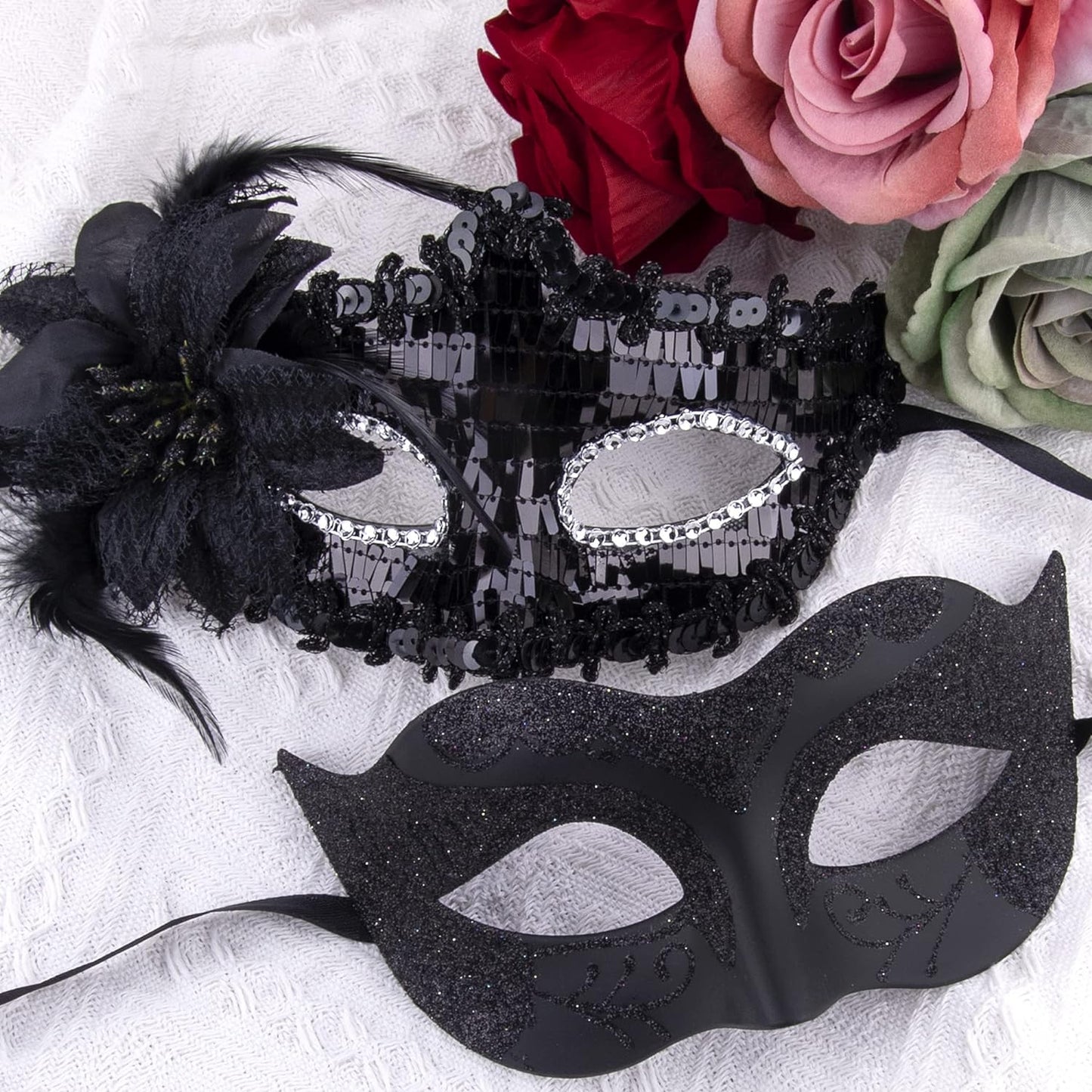 SIQUK Couple Masquerade Masks Sequins Venetian Party Mask Plastic Costume Mask Rhinestone Mardi Gras Mask for Couples, Black