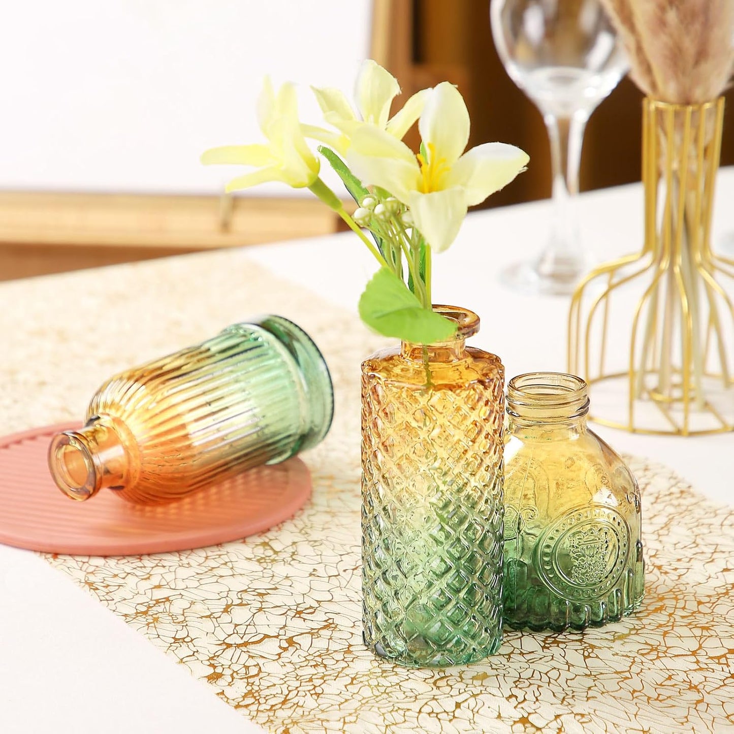 30 Pcs Mini Bud Vases As Wedding Centerpieces for Tables,Clear Bud Vases for Flowers,Small Flower Vases Suitable for Birthday Party,Anniversary,Wedding Reception,Baby Shower
