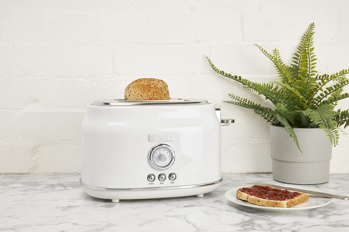 Haden Dorset 75083 Stainless Steel 1500W Retro Toaster 4 Slice Wide Slot w/Removable Crumb Tray and Settings, Black/Copper Toasters w/Adjustable Browning Control, Smart Toaster