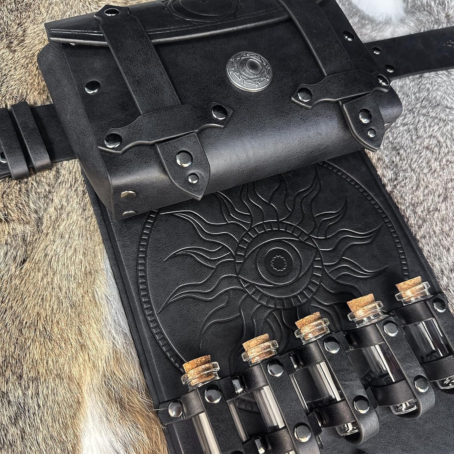 HiiFeuer 3PCs Medieval Alchemy Faux Leather Belt Bag Set with 5 Cork Potion Vials, Fantasy Embossed Wizard Halloween Belt(Black A)