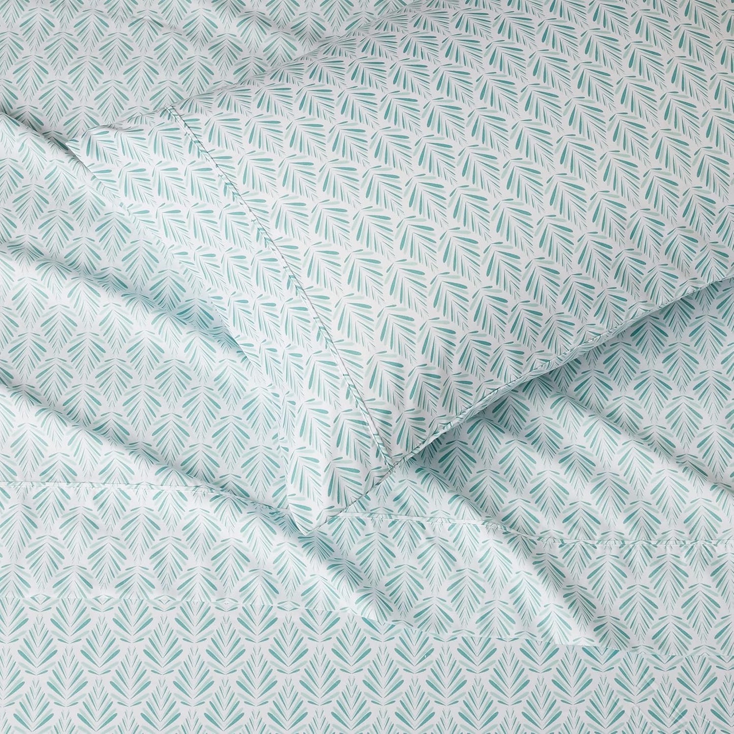 Amazon Basics Lightweight, Breathable Microfiber 4-Piece Bed Sheet Set with 14-Inch Deep Pockets, Full, Blush Pink, Solid