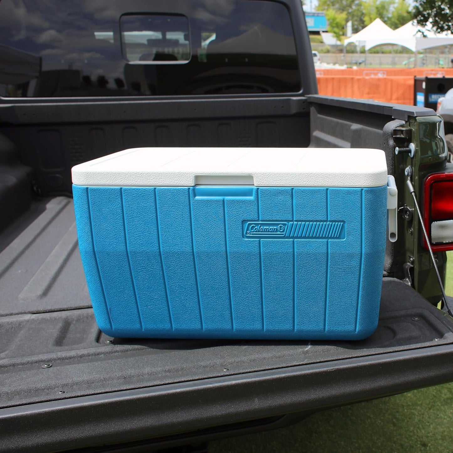Coleman Chiller Series Insulated Portable Cooler, Hard Cooler with Ice Retention & Handle - Great for Camping, Tailgating, Beach, Picnic, Groceries, Boating & More
