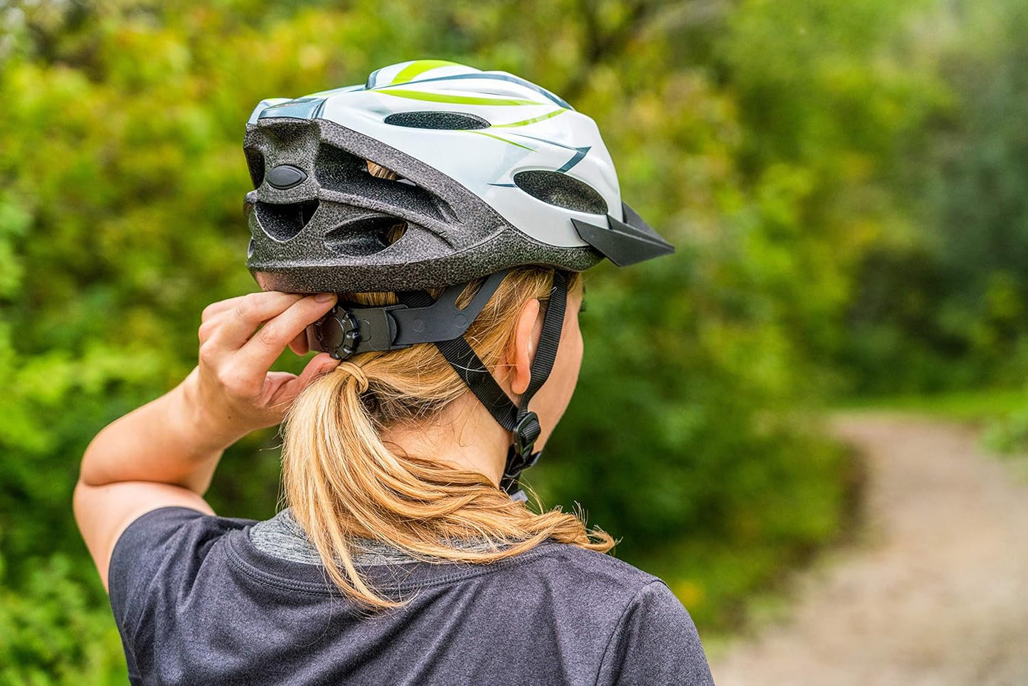 Schwinn Traveler Bike Helmet for Adult Men and Women, Ages 14 and Up with Suggested Fit 52-58 cm, Dial Fit Adjustment, Detachable Visor, Bike and Cycling Accessories, White/Green