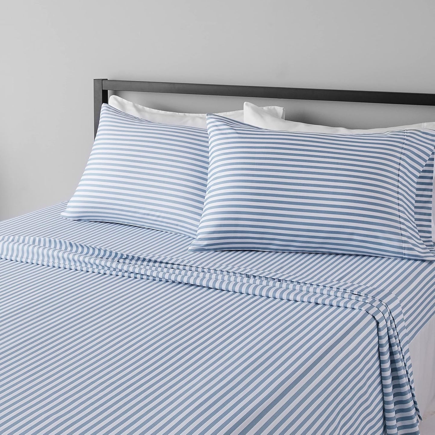 Amazon Basics Lightweight, Breathable Microfiber 4-Piece Bed Sheet Set with 14-Inch Deep Pockets, Full, Blush Pink, Solid