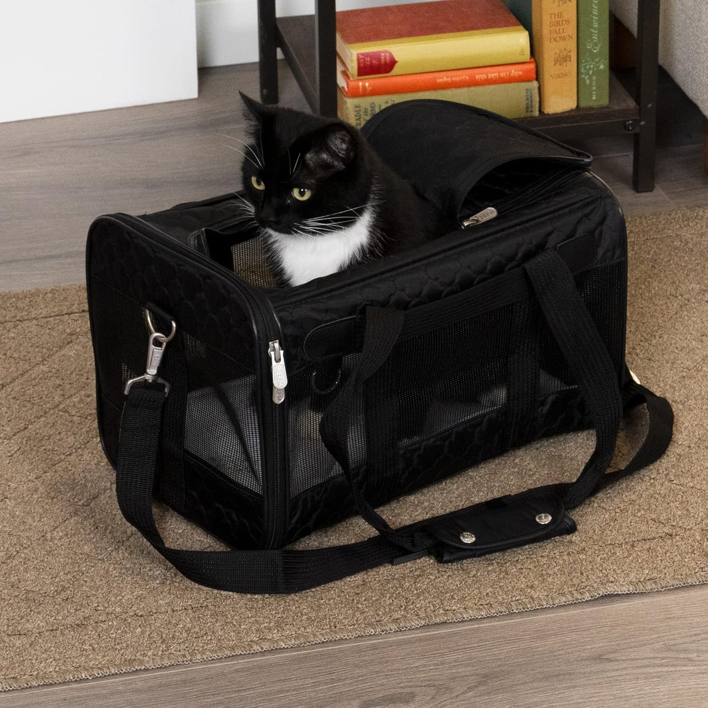 Sherpa Original Deluxe Travel Bag Pet Carrier, Airline Approved & Guaranteed-On-Board - Mesh Panels & Spring Frame, Locking Safety Zippers, Machine Washable Liner - Charcoal Gray, Medium