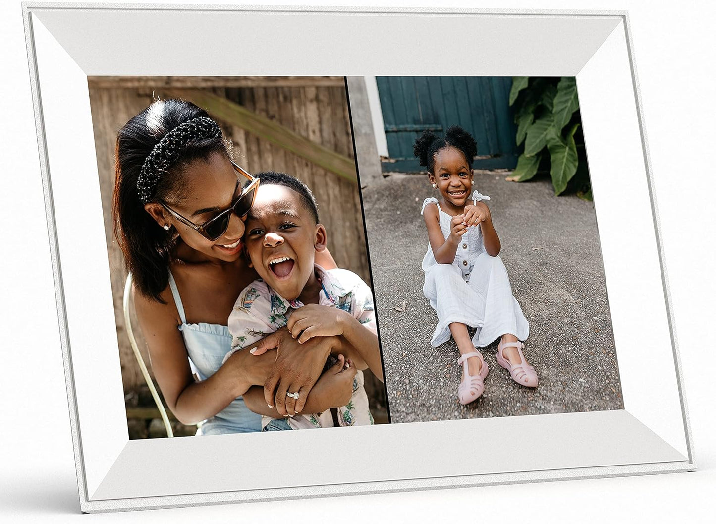 Aura Aspen 12" Digital Photo Frame - Black with Paper Mat
