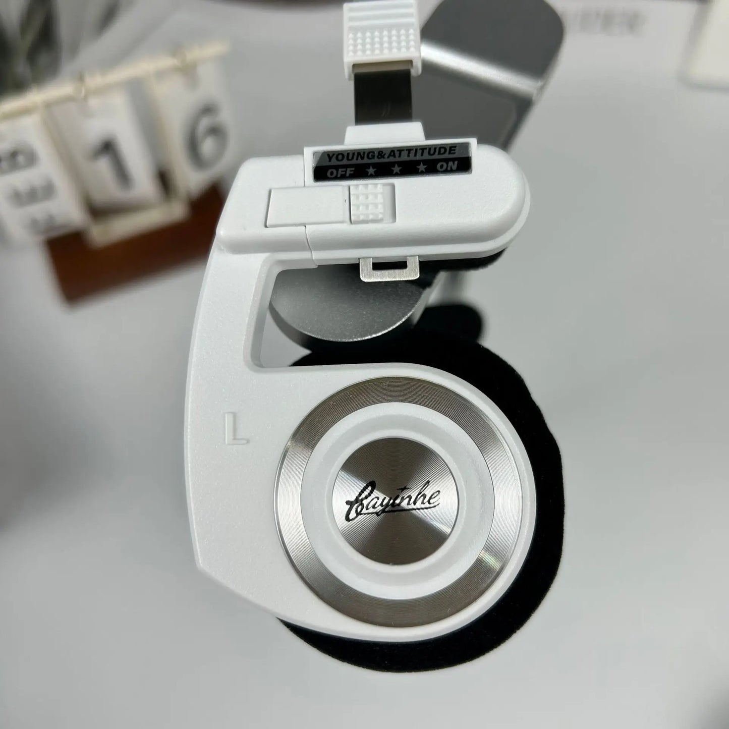 Purilite Select™ Retro Foldable Bluetooth 5.3 Wireless Headphones