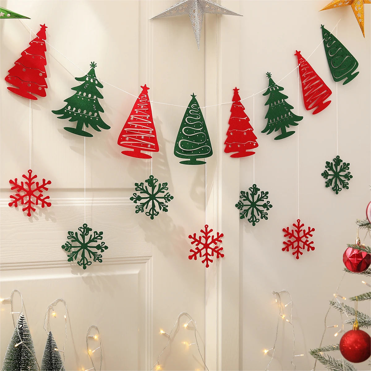 Purilite Select Christmas Party Background Banner – Cute Cartoon Snowflake Garland Set for Festive Home & Event Décor