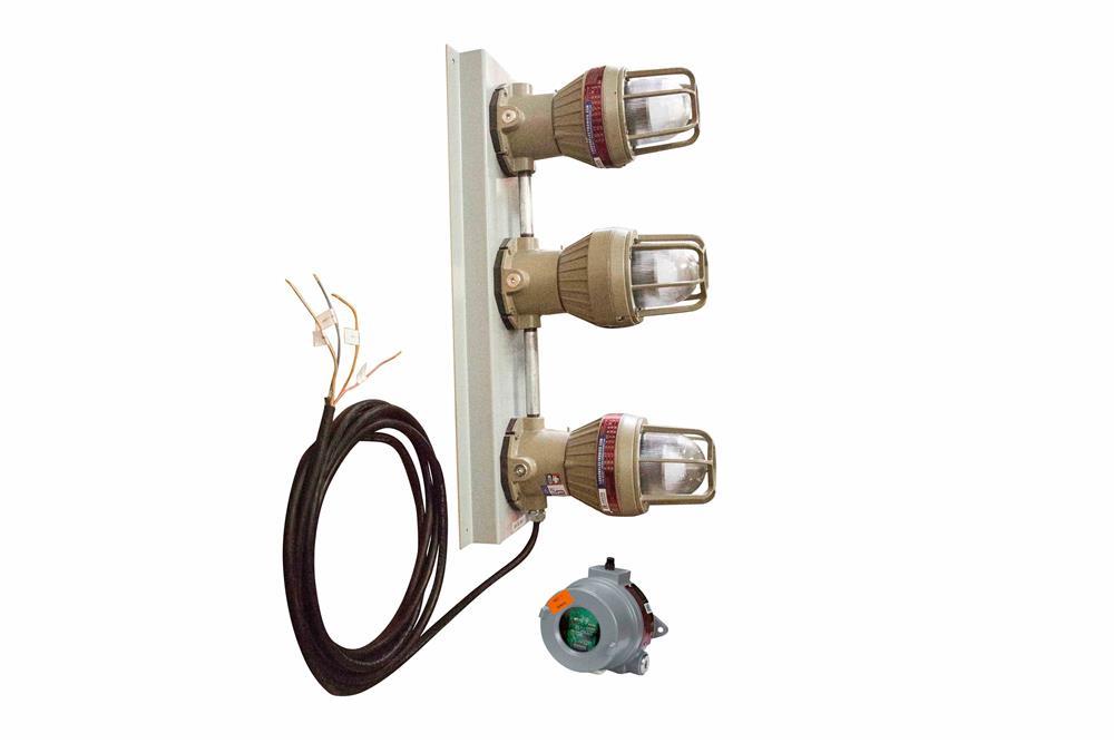 Explosion Proof Traffic Light w/ Remote Control - Class I, II, III - Red, Amber, Green - Stop/Go