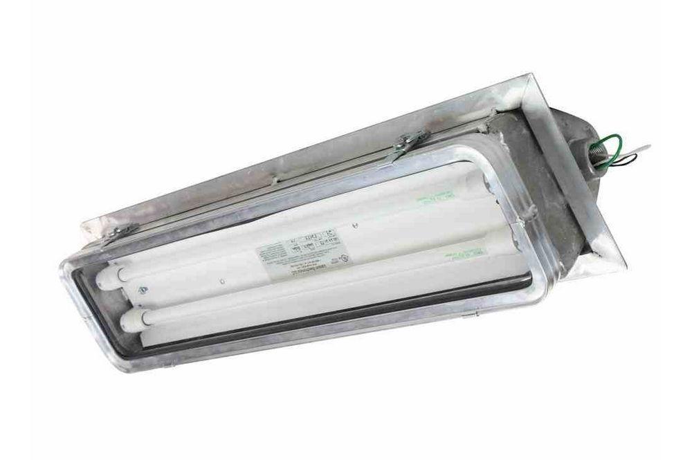 Flange Mount Hazardous Location Area LED Fixture - 2 foot, 2 lamp - Class I, Div. II Groups A~D