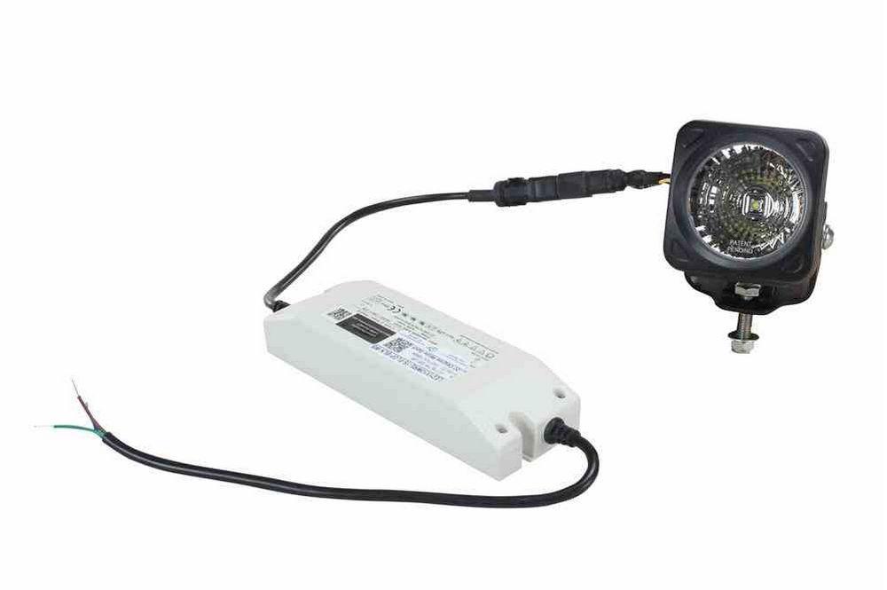 LED Flag Pole Spot Light - 10 Watt LED - 110/277VAC - 127/431V DC - 50/60Hz