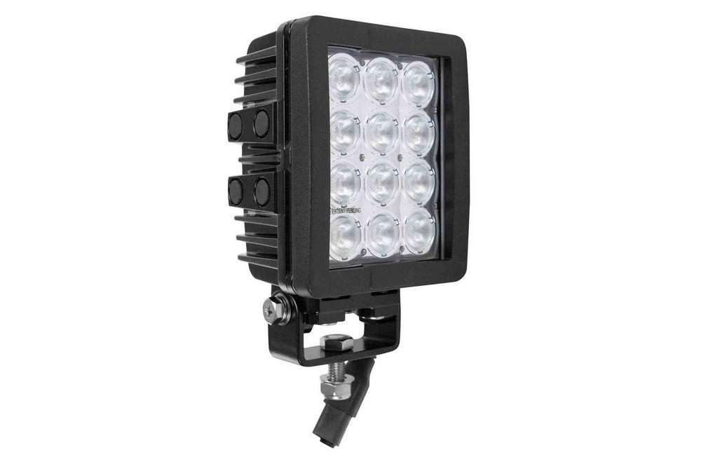 84 Watt High Intensity LED Light - 12 LEDs - 6697 Lumens - Trunnion Bracket - IP69K