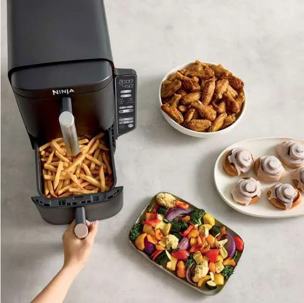 Ninja DoubleStack 2-Basket Air Fryer, DoubleStack Technology Cooks 4 Foods at Once, Space Saving Design, 8 QT, 6-in-1 (SL201C)