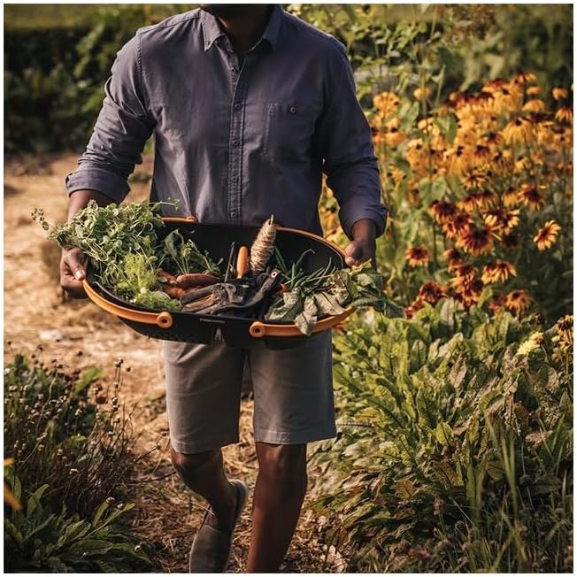 Fiskars Harvest Basket, Container for Gardening and Harvesting, Garden Tool with Ergonomic Handles and Collander