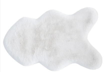 Mon Château Single Faux Fur Rug