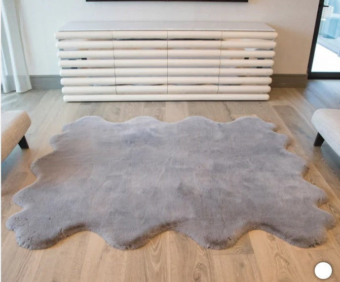 Mon Château Octo Faux Fur Rug